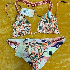 NWT Reversible Maaji Bikini Brand New!